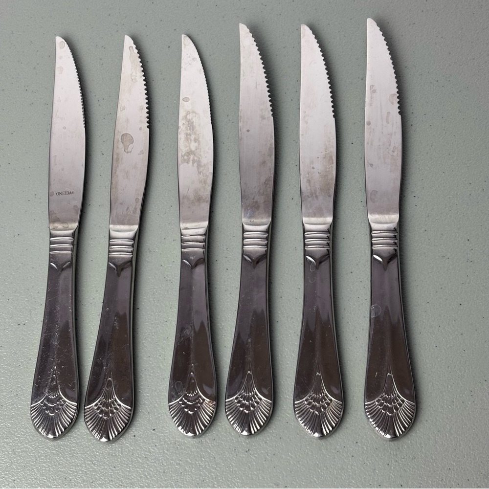 Oneida Lot of 6 Table Dinner Knives Stainless Steel New York